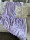 Lavender Daisy Floral Adult Throw (50x70 inches)