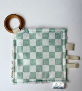 Sage Checkerboard Crinkle Paper Teething Ring Toy