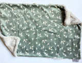 Petite Sage Daisy XL Lovey (26x16 inches)