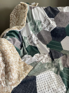 PREORDER Dreamy Green Hexagon Floral Adult Throw (50x70 inches)