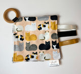 Cat Crinkle Paper Teething Ring Toy